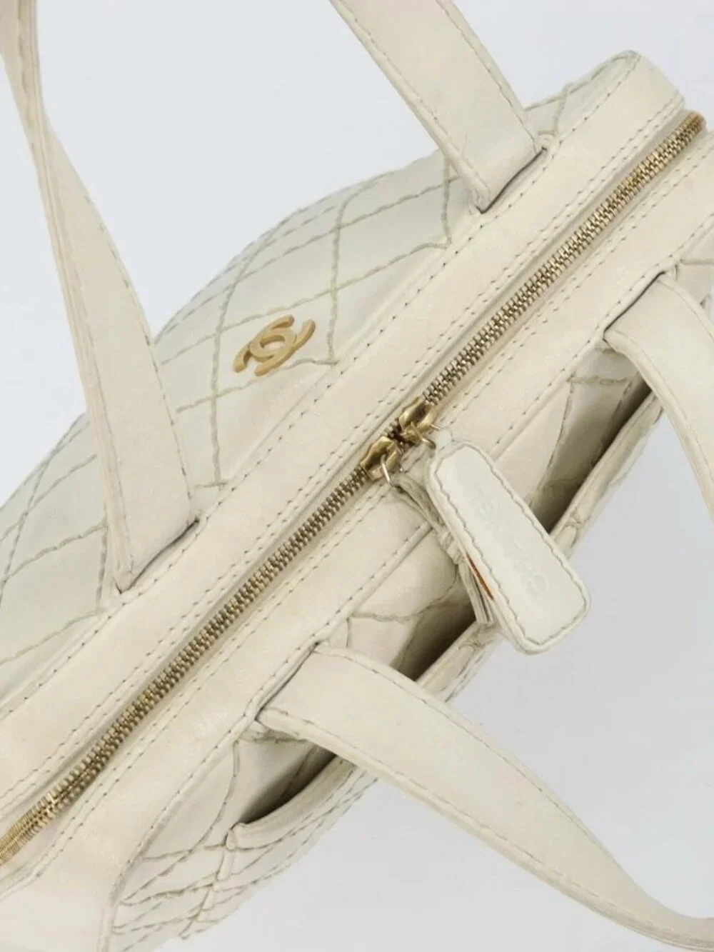CHANEL Wild Stitch Hand Bag Leather White Gold CC Auth BA6858